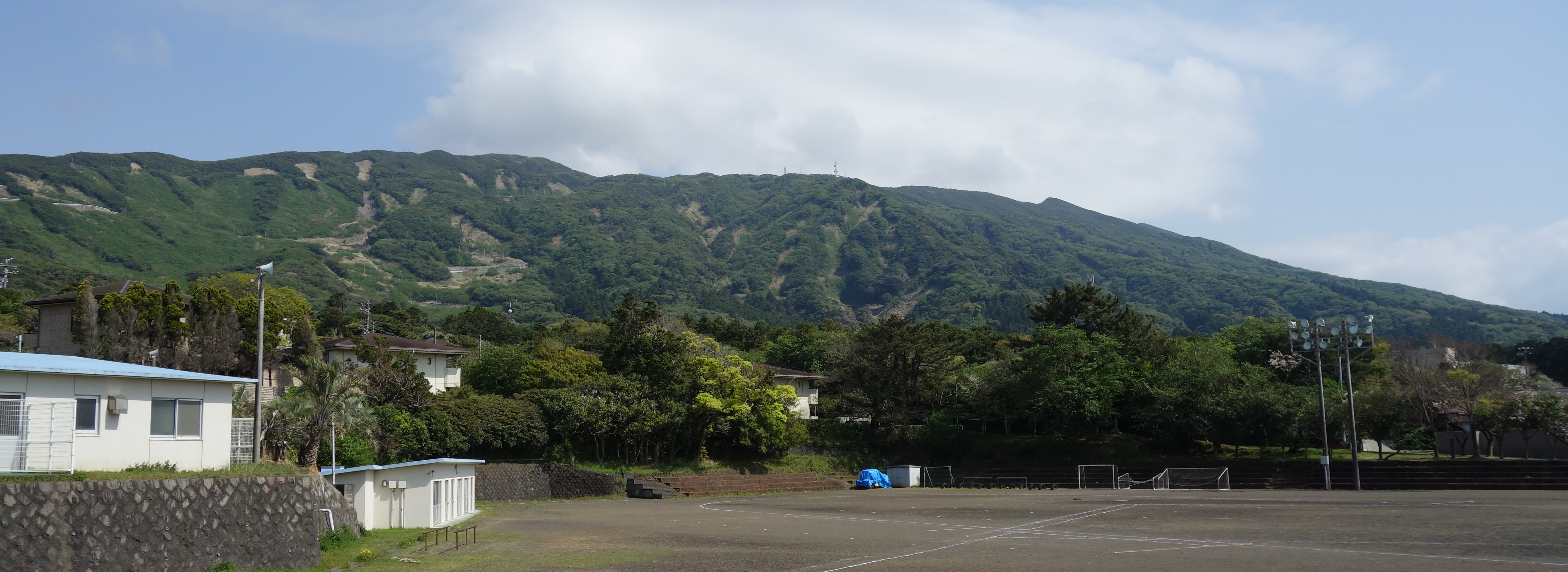 つばき小学校の外観