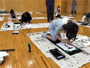 書初めの様子②